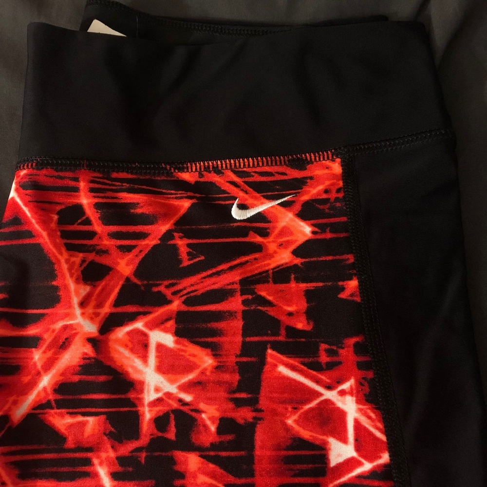 Nike crops